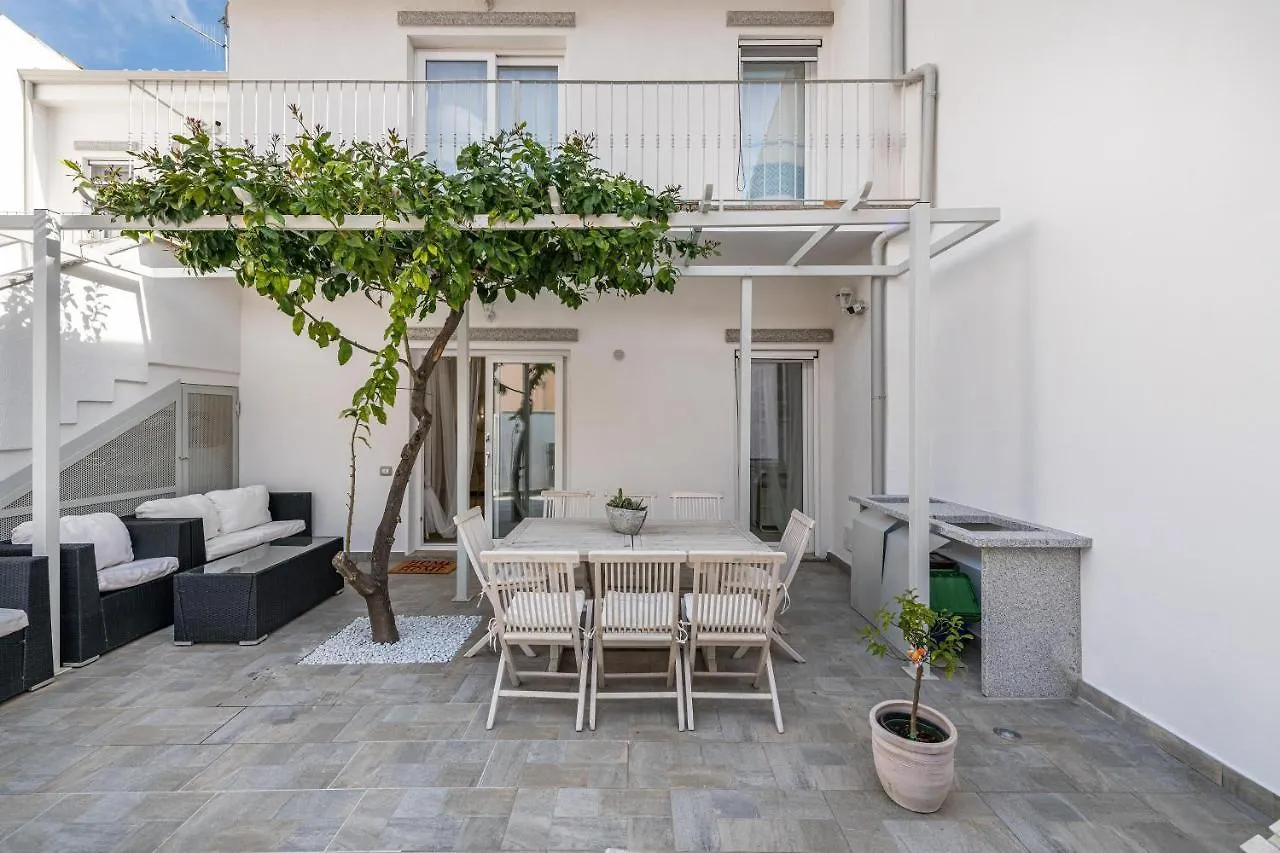 La Casa Dei Sognatori Apartment Villasimius 0*,  Italy