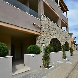 Le Monde Apartment